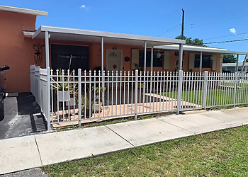 Economy Fences - Pembroke Pines, FL Fencing Contractors