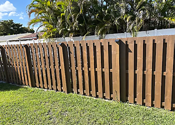 Economy Fences Economy Fences - Pembroke Pines, FL Fencing Contractors