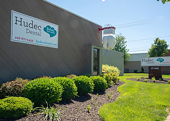 Cleveland Dentists Edward Glowski, DDS - HUDEC DENTAL