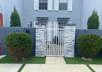 El Chino Tree Services El Chino Tree Services - Hialeah, FL Tree Services - Service Image