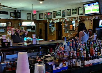 El Cid Lounge - Springfield, MA Night Clubs - Bar Area Image
