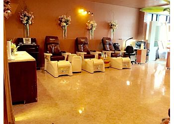 3 Best Nail Salons in Columbia, MO - Expert Recommendations