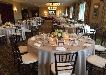 Elegant Events By Maria - Akron, OH Wedding Planners - Dining Moments