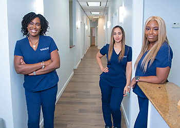 Hollywood Gynecologists Elias Mualin, MD, FACOG