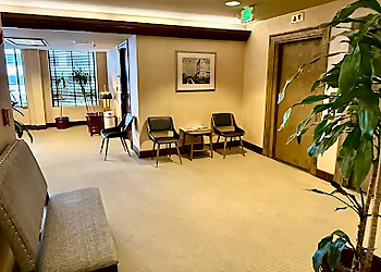 Eliza Khanjian, Ph.D. - Glendale, CA Psychologists - Waiting Room