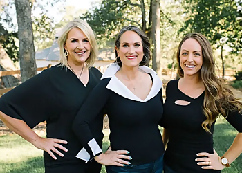 Roseville Real Estate Agents Elizabeth Axelgard - KELLER WILLIAMS