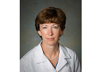 Elizabeth Lanoue, MD - Norfolk, VA Primary Care Physicians - Doctor Portrait Image