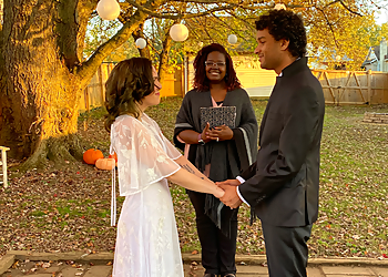 Baltimore Wedding Officiants Elle Is For Love