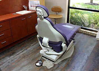 Austin Dentists Elyse Barron, DDS - 12 OAKS DENTAL