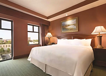 Lincoln Hotels Embassy Suites by Hilton Lincoln