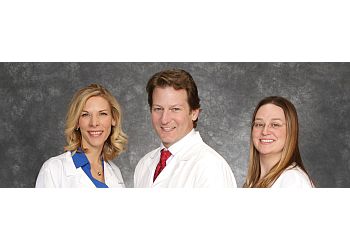 Emily J. Lott - Kansas City, MO Primary Care Physicians - Doctor Group Image