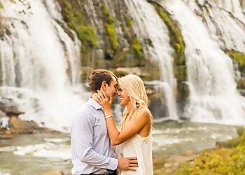 Chattanooga Wedding Photographers Emily Lester Photography