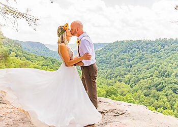 Chattanooga Wedding Photographers Emily Lester Photography