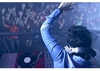 Lakeland Djs Enchanting Entertainment