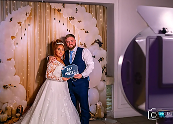 Epic Event Booth - Tempe, AZ Photo Booth Companies - Wedding Booth Services