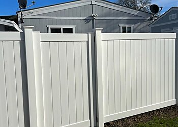 Ergeon Los Angeles Fencing Contractors image 1