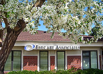 Fort Collins Pediatric Optometrists Eric Reisler, OD - EYECARE ASSOCIATES
