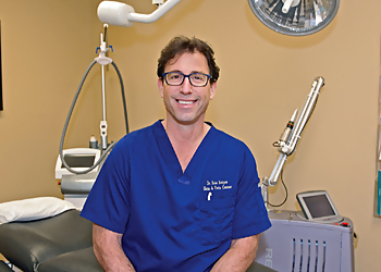 Eric Seiger, DO - SKIN & VEIN CENTER Sterling Heights Dermatologists image 1