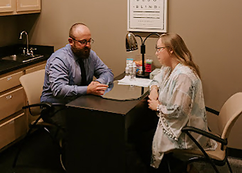 Des Moines Pediatric Optometrists Erik Kyler, OD - VALLEY EYE CLINIC