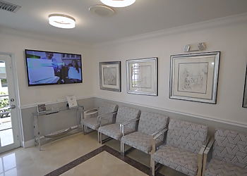 Miami Cosmetic Dentists Ernesto R. Perez, DMD