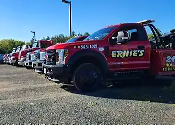 Ernie's Towing Springfield Towing Companies image 1