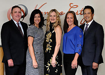 Overland Park Gynecologists Errick Y. Arroyo, MD - KANSAS CITY OBGYN