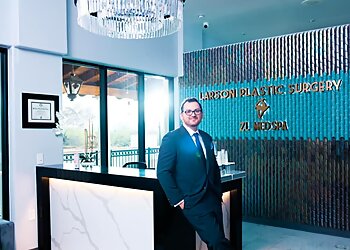 Tucson Plastic Surgeon Ethan Larson, MD - LARSON PLASTIC SURGERY