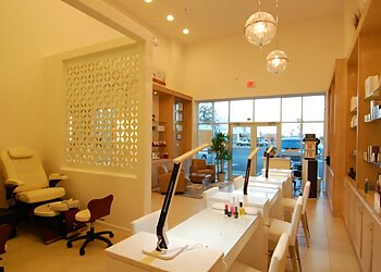 Brownsville Spas Etoile de Paris Spa