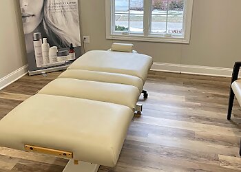 Joliet Plastic Surgeon Evan T. Manolis, MD - ORLAND PARK PLASTIC SURGERY