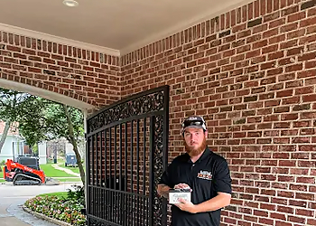 Fort Worth Fencing Contractors Everlast Gates & Fence