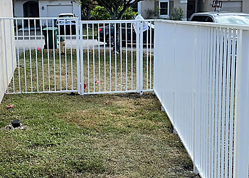 Miramar Fencing Contractors Exclusive Custom Fence and Repairs