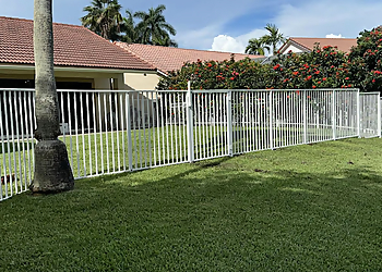 Exclusive Custom Fence and Repairs Miramar Fencing Contractors image 1