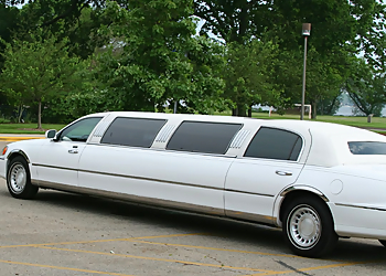 Exclusive Sedan Service Santa Clarita Limo Service image 1