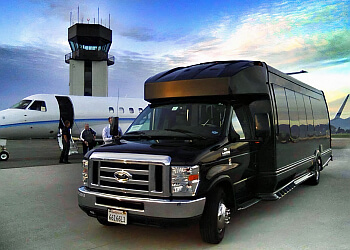 Executive Limousine & Coach - Oxnard, CA Limo Service - Car Image