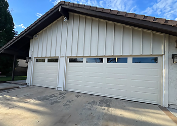 Experts Garage Door Repair Santa Clarita - Santa Clarita, CA Garage Door Repair - Installation Service Image
