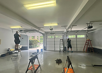 Experts Garage Door Repair Santa Clarita - Santa Clarita, CA Garage Door Repair - On-Site Service Image