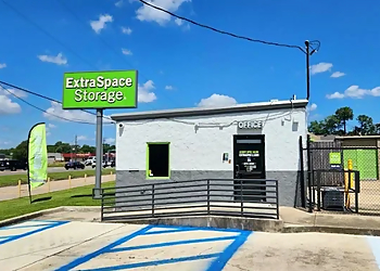 Extra Space Storage Baton Rouge Extra Space Storage Baton Rouge - Baton Rouge, LA Storage Units - Business Exterior Image