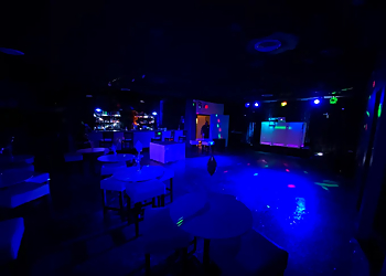 Lancaster Night Clubs Exótico Nightclub