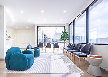 Dallas Cosmetic Dentists Ezinwanne Ejesieme, DDS - NORTH DALLAS SMILES