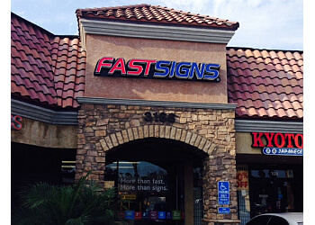 San Diego sign company FASTSIGNS