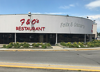 Des Moines Pizza Places F&O's / Felix and Oscars