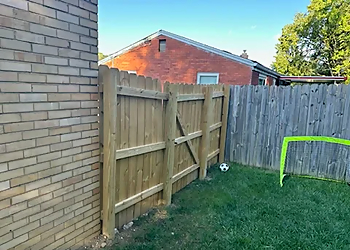 Pittsburgh Fencing Contractors FREEdLANCE Fencing & Contracting