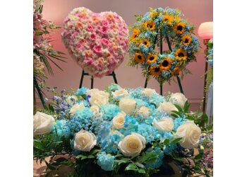 Family Flower Shop - Oakland, CA Florists - Floral Arrangement Image