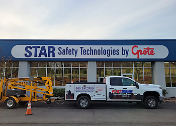 Fastsigns of Rochester - Rochester, NY Sign Companies - Outdoor Work Image