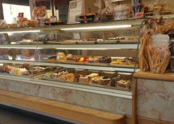 3 Best Bakeries In Pasadena, CA - Expert Recommendations