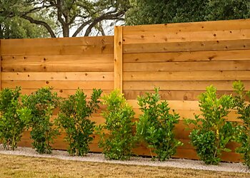 Santa Ana Fencing Contractors Fence Menders