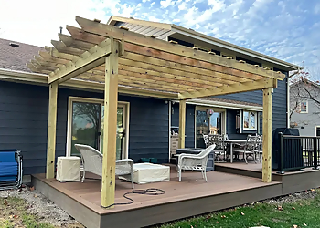 Fence and Deck Pros - Milwaukee, WI Fencing Contractors