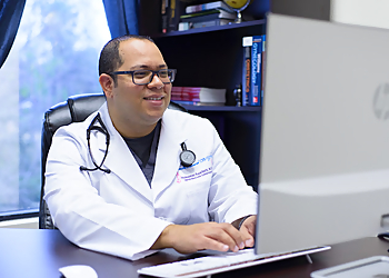 Fernando Ramirez Gomez, MD - Brownsville, TX Gynecologists - Doctor Portrait Image