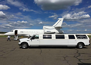 Ferrazzi Limo Waterbury Limo Service image 1