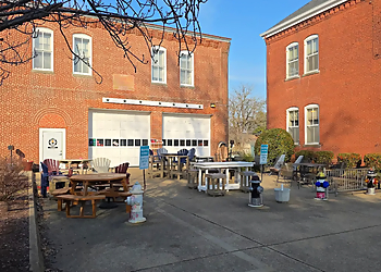 Firehouse Coffee 1881 - Hampton, VA Cafe - Restaurant Exterior Image